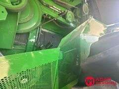 2016  John Deere  S680  Combine