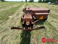 New Holland  268  Square Baler