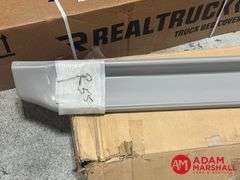 2000-2006   GM  Escalade  Fiber Glass Running Boards