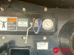 2014  Brent  1396  Grain Cart