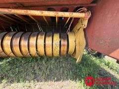 New Holland  268  Square Baler