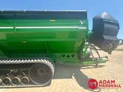 2014  Brent  1396  Grain Cart