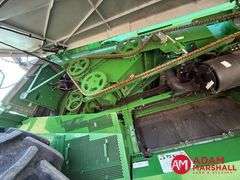 2017 John Deere S680 Combine