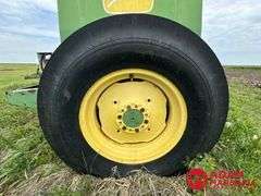 John Deere  8300  Grain Drill - 13FT