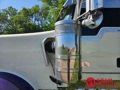 2022  Kenworth  W900  Semi Truck