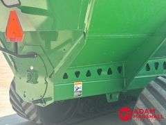 2014  Brent  1396  Grain Cart