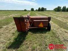 New Holland  268  Square Baler