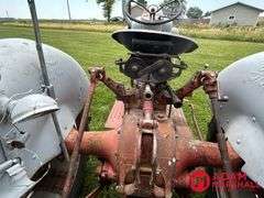 1956  Ford  960  Tractor - Gasoline