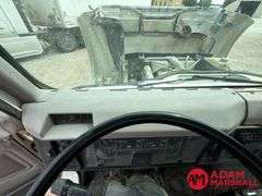 1999  International  4900  Liquid Tender Truck