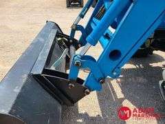 LS  XR4046  MFWD Utility Tractor w/Loader