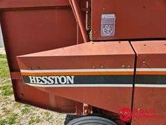 Hesston  550  Baler