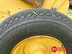 New Holland  660  Round Baler