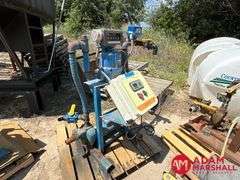 1 1/2 Inch Cast Banjo Pump
