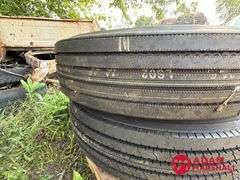 (2) NEW Kumho Semi Tires - 285/75R24.5