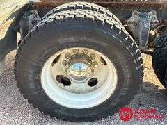 1996  Freightliner  FLD 120  Semi Truck