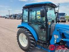 LS  XR4046  MFWD Utility Tractor w/Loader