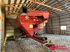 2019 J & M 1000 GrainStorm Grain Cart