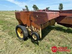 New Holland  268  Square Baler