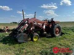 1964  Farmall  706  Tractor w/ Loader & Blade - Diesel
