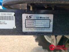 LS  XR4046  MFWD Utility Tractor w/Loader