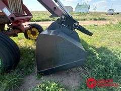 1964  Farmall  706  Tractor w/ Loader & Blade - Diesel