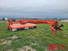 2010  Kuhn  FC 4000  RG Windrower - 13FT