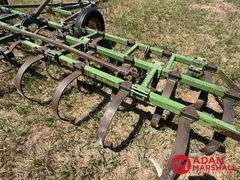 John Deere  Spring Tooth Chisel Plow