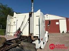 1996  Freightliner  FLD 120  Semi Truck