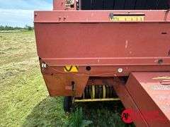 New Holland  660  Round Baler