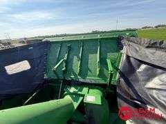 2017 John Deere S680 Combine