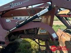 1964  Farmall  706  Tractor w/ Loader & Blade - Diesel