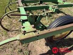 John Deere  1600  Chisel Plow - 16FT