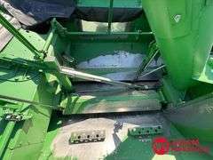 2017 John Deere S680 Combine
