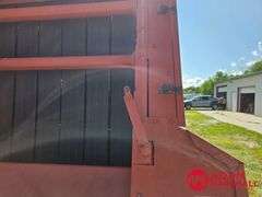 Hesston  550  Baler