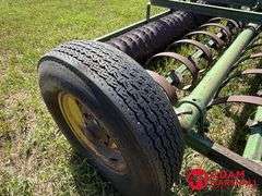 John Deere  Roller Packer