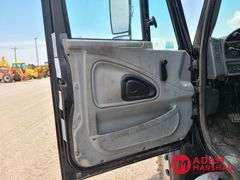 2006  International  4400  Boom Bucket Truck