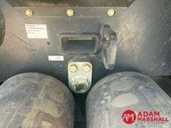 2014  Brent  1396  Grain Cart