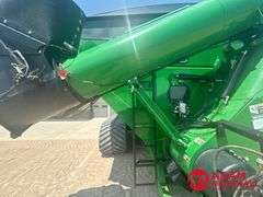 2014  Brent  1396  Grain Cart