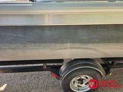 2014  Sun Tracker  Party Barge 20DLX  Pontoon - 20FT