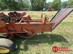 New Holland  268  Square Baler