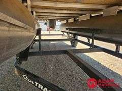 2014  Sun Tracker  Party Barge 20DLX  Pontoon - 20FT