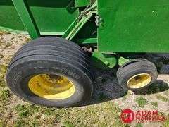 John Deere  535  Baler