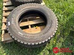 (1) NEW Roadmaster Tires - 245/70R19.5