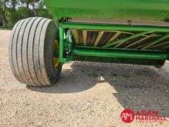 2013  John Deere  569  Round Baler