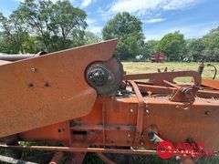 New Holland  268  Square Baler
