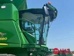 2016  John Deere  S680  Combine