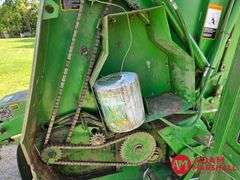 John Deere  535  Baler