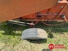 New Holland  268  Square Baler