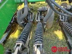 2003  John Deere  1590   No-Till Grain Drill - 20FT