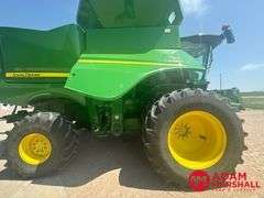 2016  John Deere  S680  Combine
